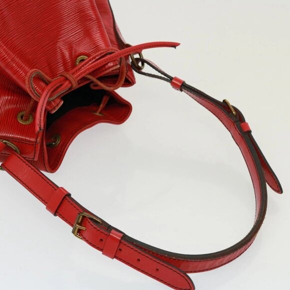 LOUIS VUITTON Epi Noe Shoulder Bag Red M44007 LV Auth 77221 - Picture 8 of 16